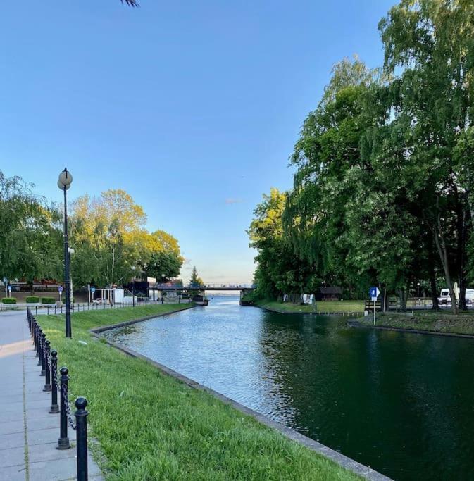 Apartament Piekny Apartament Z Widokiem Na Jezioro Niegocin Giżycko Zewnętrze zdjęcie